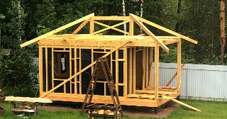 Сарай из бруса 100х100 в Вольске - строительство под ключ | Строй-Вль от 41653 руб.